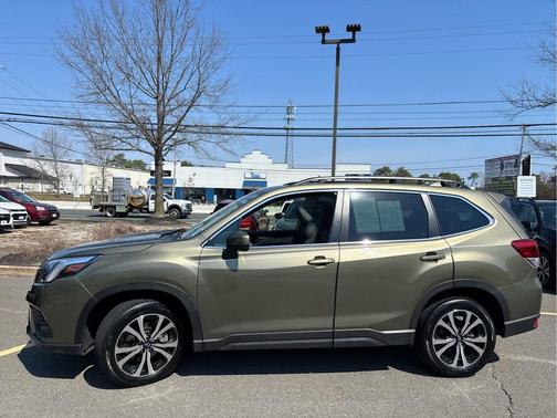 Autumn Green Metallic 2023 Subaru Forester Limited