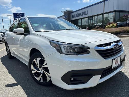 Crystal White Pearl 2022 Subaru Legacy Premium