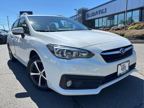 CRYSTAL WHITE PEA 2023 Subaru Impreza Premium