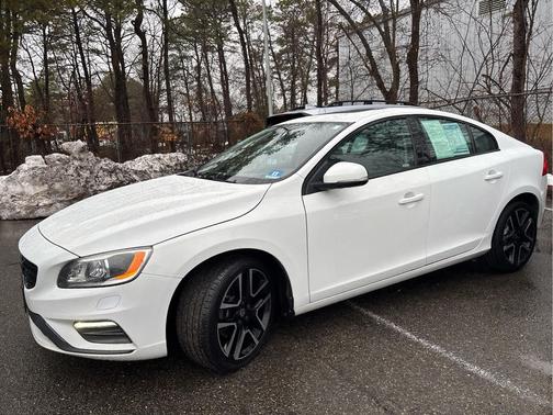 2017 Volvo S60 T5 Dynamic