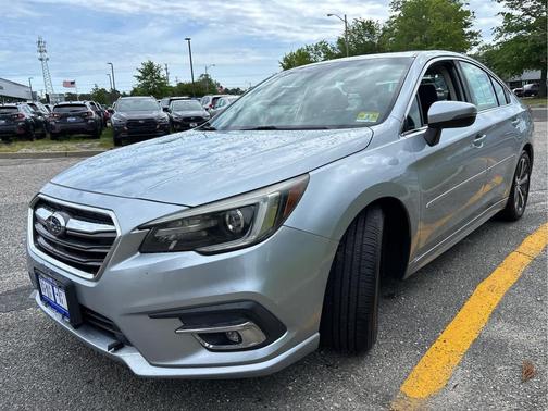 Ice Silver Metallic 2019 Subaru Legacy Limited