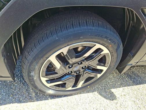 CRYSTAL BLK SIL 2026 Subaru Forester Limited