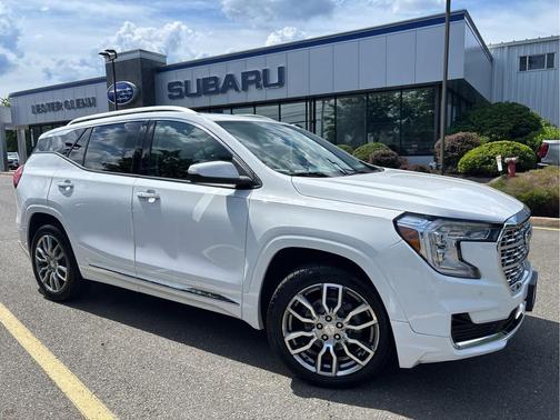 Summit White 2022 GMC Terrain Denali
