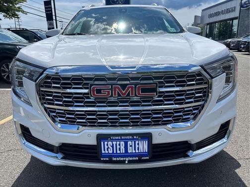 Summit White 2022 GMC Terrain Denali