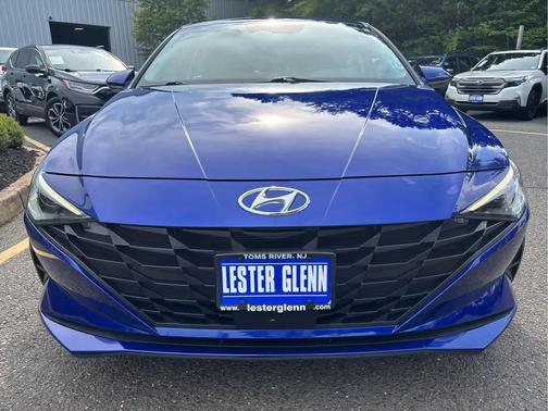 2022 Hyundai ELANTRA SEL