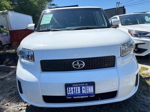 Super White 2008 Scion xB Base