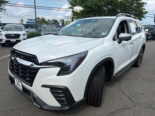 Crystal White Pearl 2023 Subaru Ascent Touring 7-Passenger