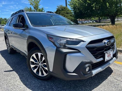 Ice Silver Metallic 2024 Subaru Outback Limited