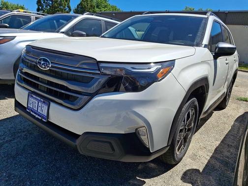 CRYSTAL WHT PRL 2026 Subaru Forester Premium