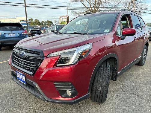 Crimson Red Pearl 2022 Subaru Forester Premium