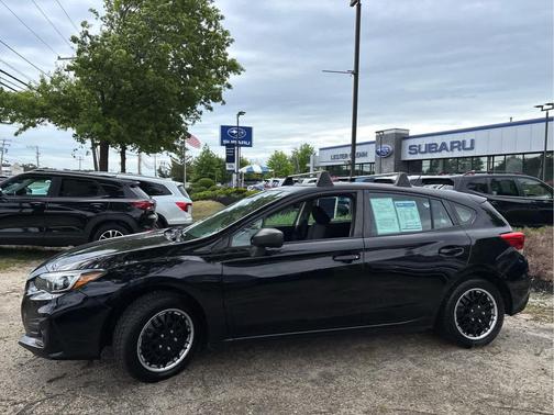 Crystal Black Silica 2019 Subaru Impreza 2.0i
