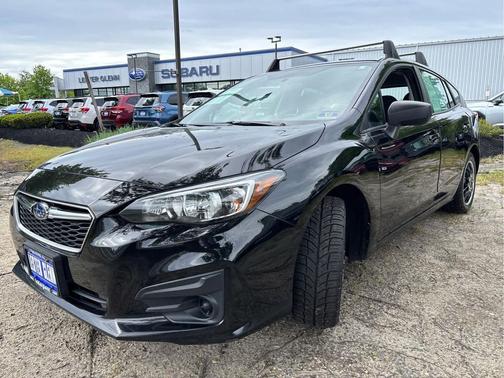 Crystal Black Silica 2019 Subaru Impreza 2.0i
