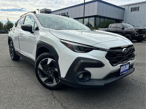 Crystal White Pearl 2024 Subaru Crosstrek Limited