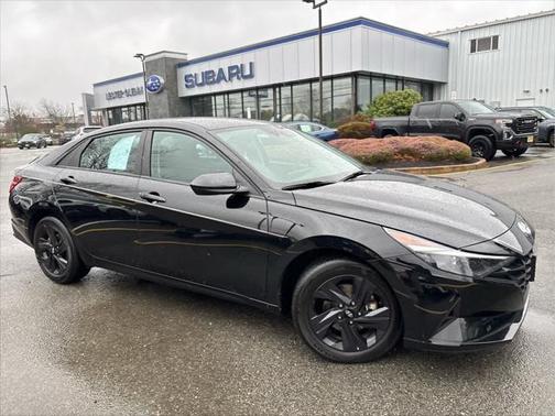 2022 Hyundai ELANTRA SEL