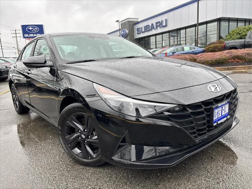 2022 Hyundai ELANTRA SEL