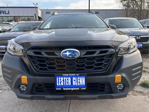 Crystal Black Silica 2023 Subaru Outback Wilderness