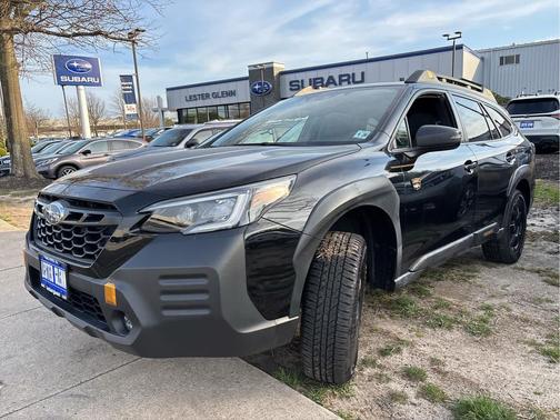 Crystal Black Silica 2023 Subaru Outback Wilderness