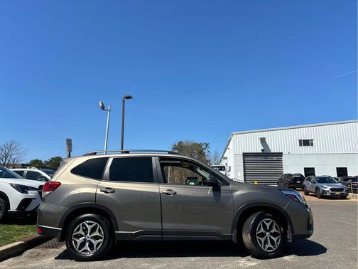 Sepia Bronze Metallic 2020 Subaru Forester Premium