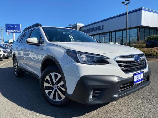 Photo 2 of 34 of 2020 Subaru Outback Premium