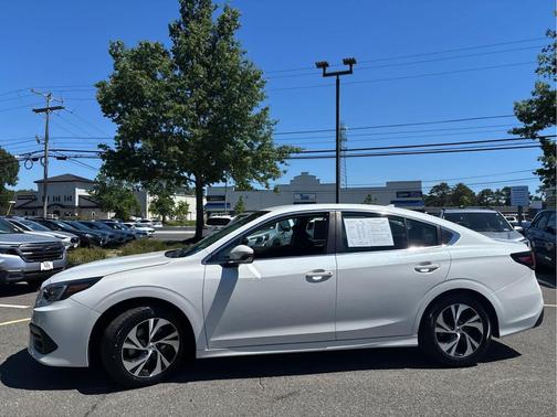 Crystal White Pearl 2021 Subaru Legacy Premium
