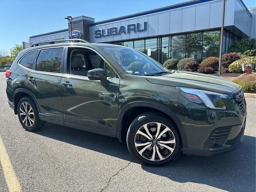Cascade Green Silica 2023 Subaru Forester Limited