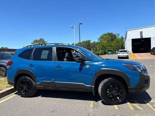 Geyser Blue 2022 Subaru Forester Wilderness