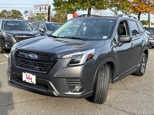 2022 Subaru Forester Premium