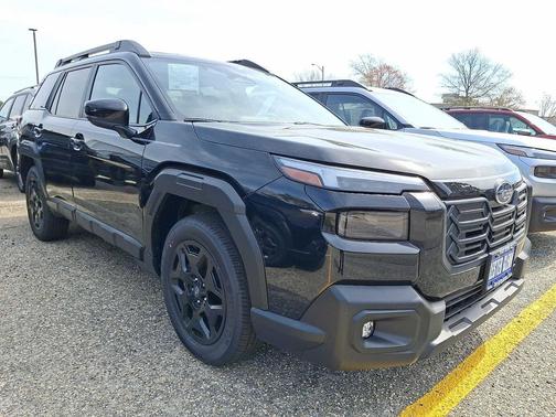 CRYSTAL BLK SIL 2026 Subaru Outback Limited