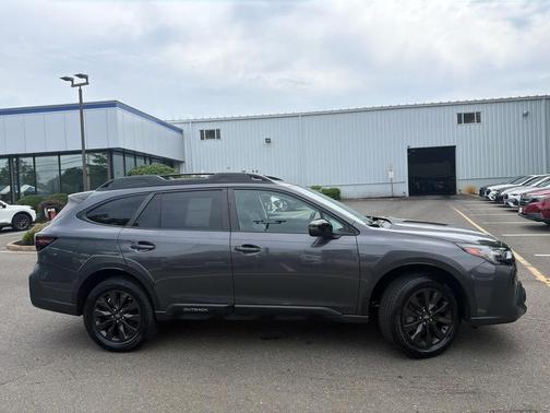 Magnetite Gray Metallic 2024 Subaru Outback Onyx Edition