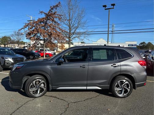 2023 Subaru Forester Touring
