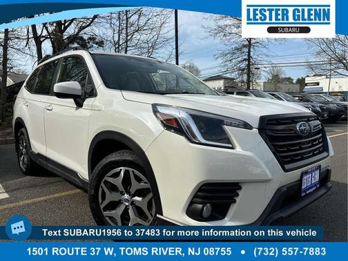 Crystal White Pearl 2022 Subaru Forester Premium