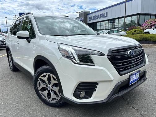 2022 Subaru Forester Premium