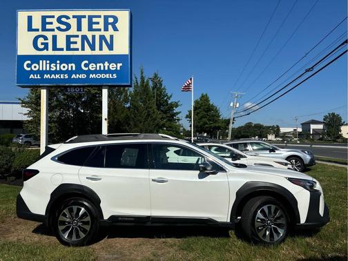 Crystal White Pearl 2024 Subaru Outback Touring