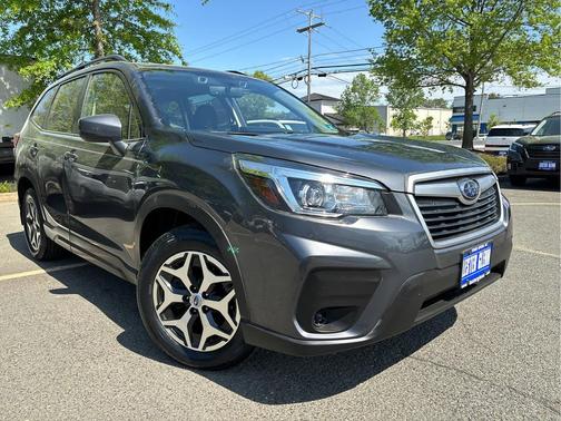 Magnetite Gray Metallic 2020 Subaru Forester Premium