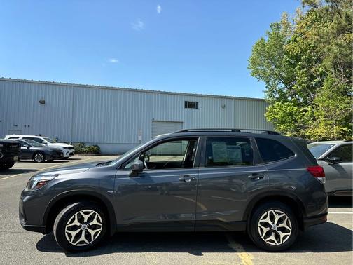 Magnetite Gray Metallic 2020 Subaru Forester Premium