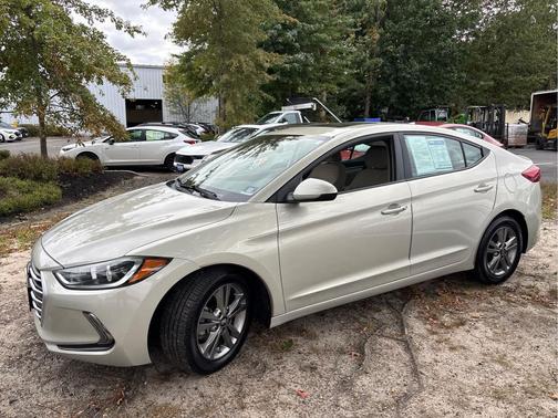 2017 Hyundai ELANTRA Value Edition