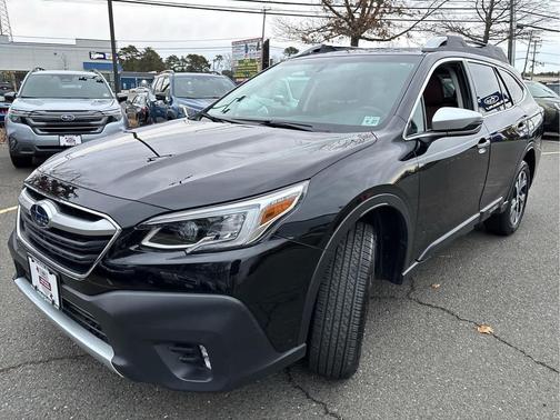 2022 Subaru Outback Touring XT