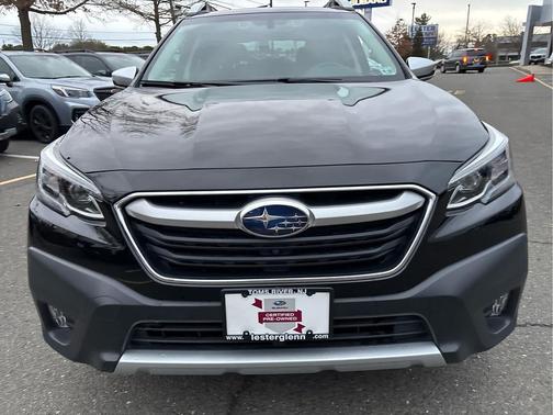 2022 Subaru Outback Touring XT