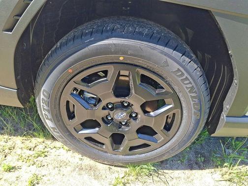 CRYSTAL WHT PRL 2026 Subaru Outback Limited