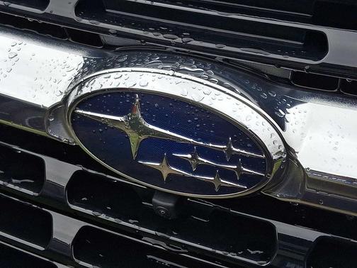 CRYSTAL BLK SI 2027 Subaru Ascent Touring 7-Passenger