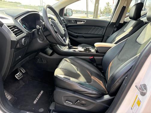 White Platinum Metallic Tri-Coat 2016 Ford Edge Sport