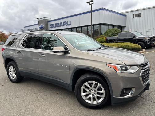 2018 Chevrolet Traverse LT Cloth
