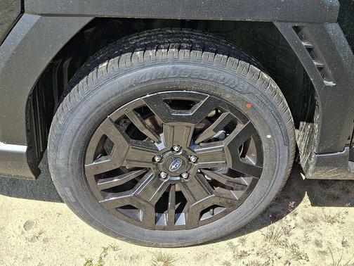 CRYSTAL BLK SIL 2026 Subaru Outback Limited XT