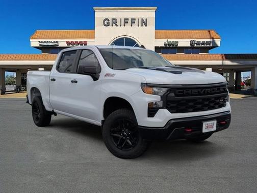 White 2022 Chevrolet Silverado 1500 Custom Trail Boss