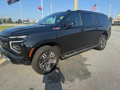 Black 2025 Chevrolet Suburban Z71
