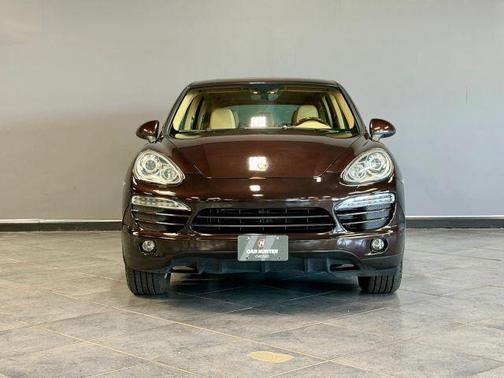 Brown 2014 Porsche Cayenne Platinum Edition