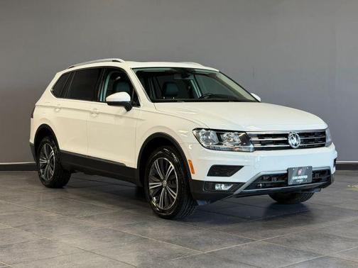 Pure White 2019 Volkswagen Tiguan 2.0T SEL