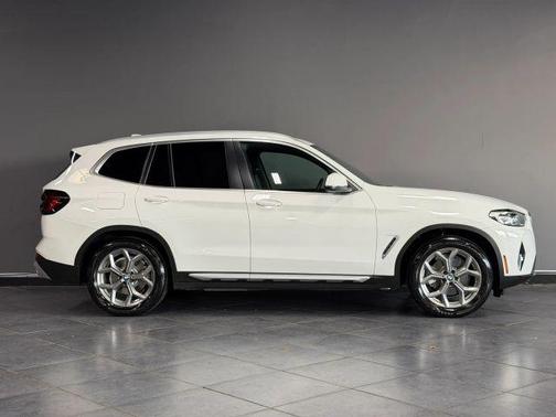 White 2022 BMW X3 xDrive30i