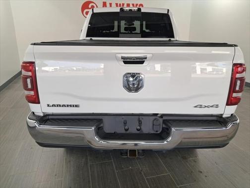 2019 RAM 2500 Laramie Crew Cab 4x4 6'4' Box