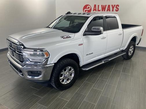 2019 RAM 2500 Laramie Crew Cab 4x4 6'4' Box